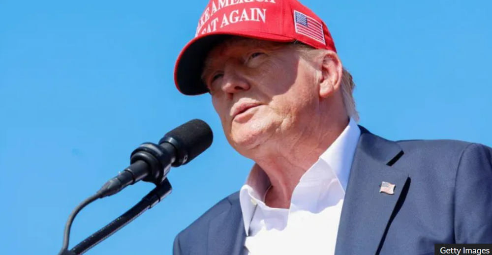 &ldquo;M&euml; shp&euml;toi fati ose Zoti&rdquo;, Trump flet pas atentatit
