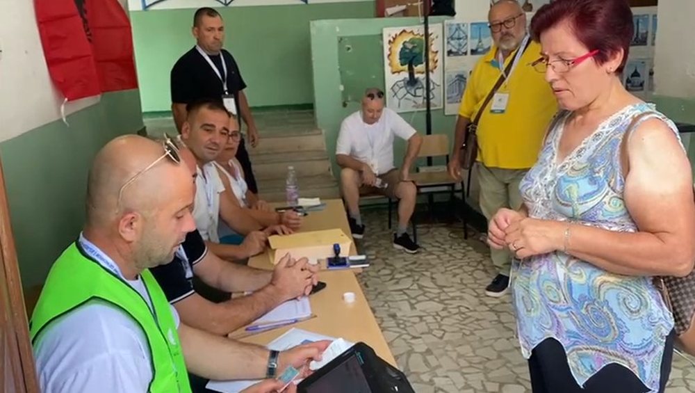 Omonia: Mbi 6 mij&euml; nuk votojn&euml; dot n&euml; Himar&euml;, faji i