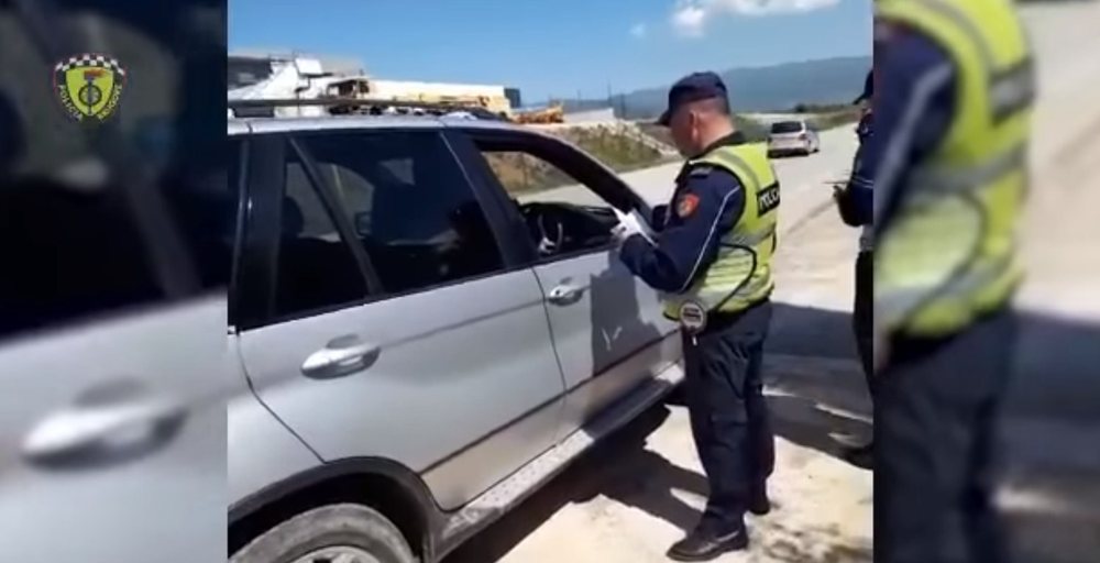 Vodh&euml;n mbi 2 mln lek&euml; nga gjobat e makinave, "shkrihet"