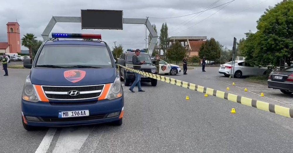Detaje/ Si u krye plag&ograve;sja e dyfisht&euml; n&euml; Mal&euml;sin&euml; e