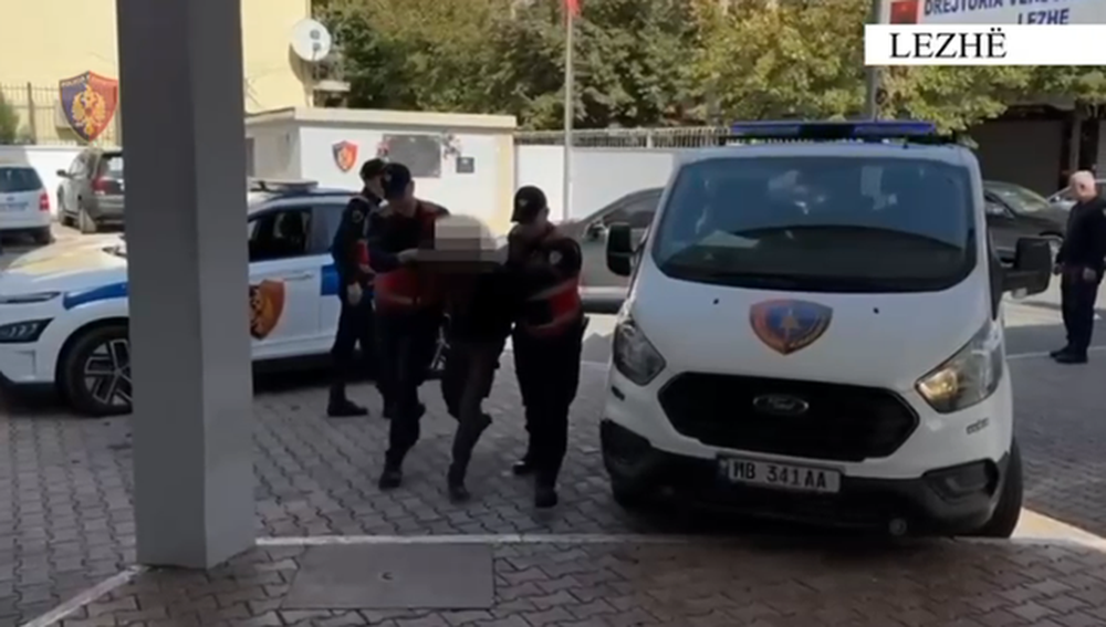U kap&euml;n duke transportuar k&aacute;nabis, arrestohen dy