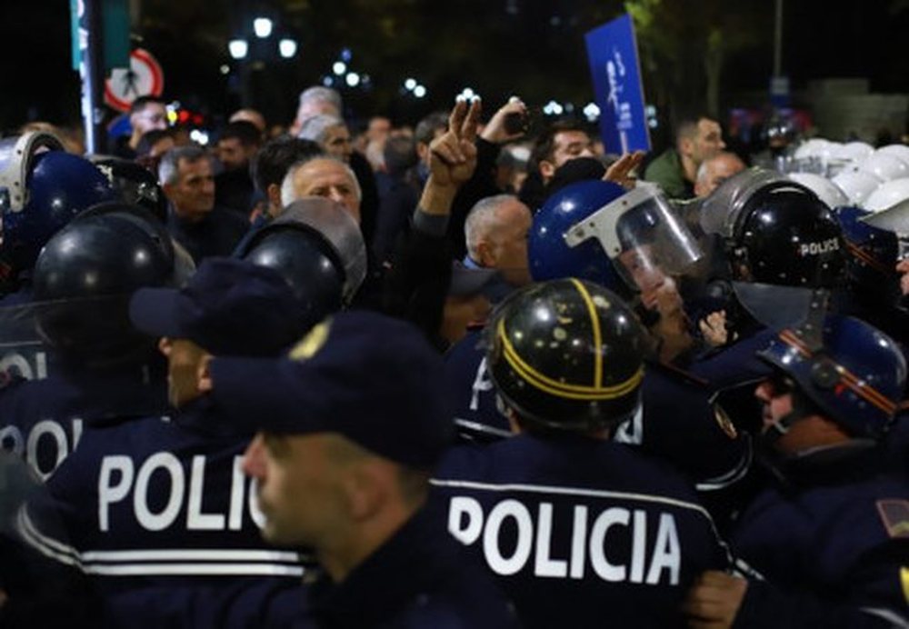 Mbi 35 t&euml; shoq&euml;ruar pas protest&euml;s s&euml; opozit&euml;s n&euml;