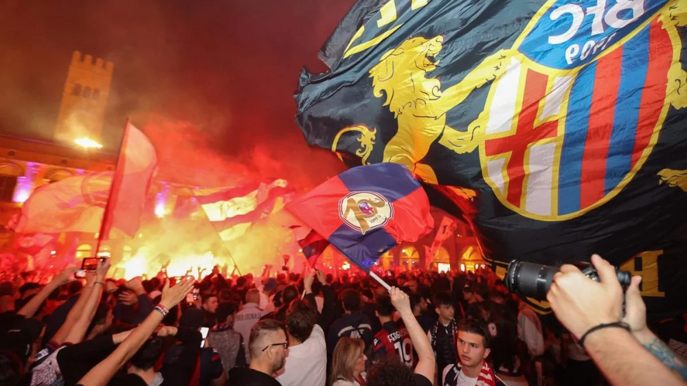 Bologna, ultrasit rrahin me rripa dhe shufra tifoz&euml;t e Lille: tre