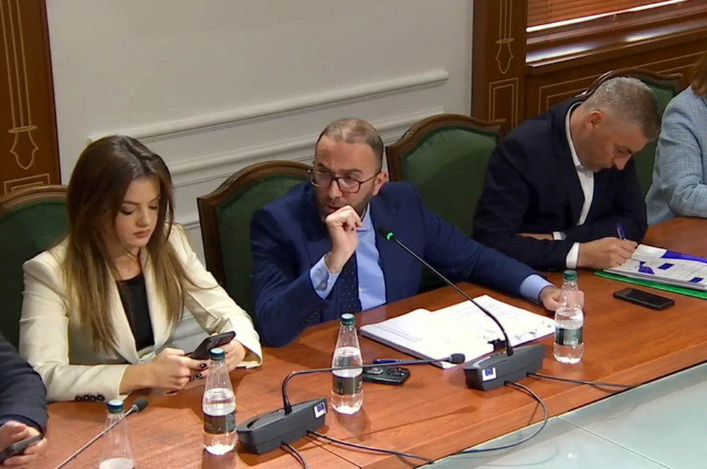 Bardhi p&euml;r Begajn: U ankua tek Erdogan se ka zyr&euml;n e vog&euml;l, u