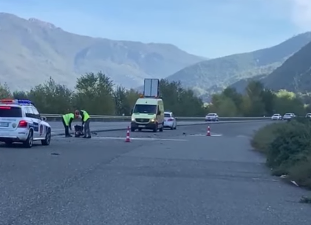Aksident i r&euml;nd&euml; n&euml; Rrug&euml;n e Kombit, 6 t&euml; plagosur
