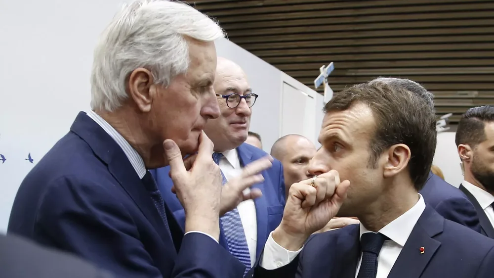 Qeveria franceze u rr&euml;zua, por &ccedil;do t&euml; ndodh&euml; tani?