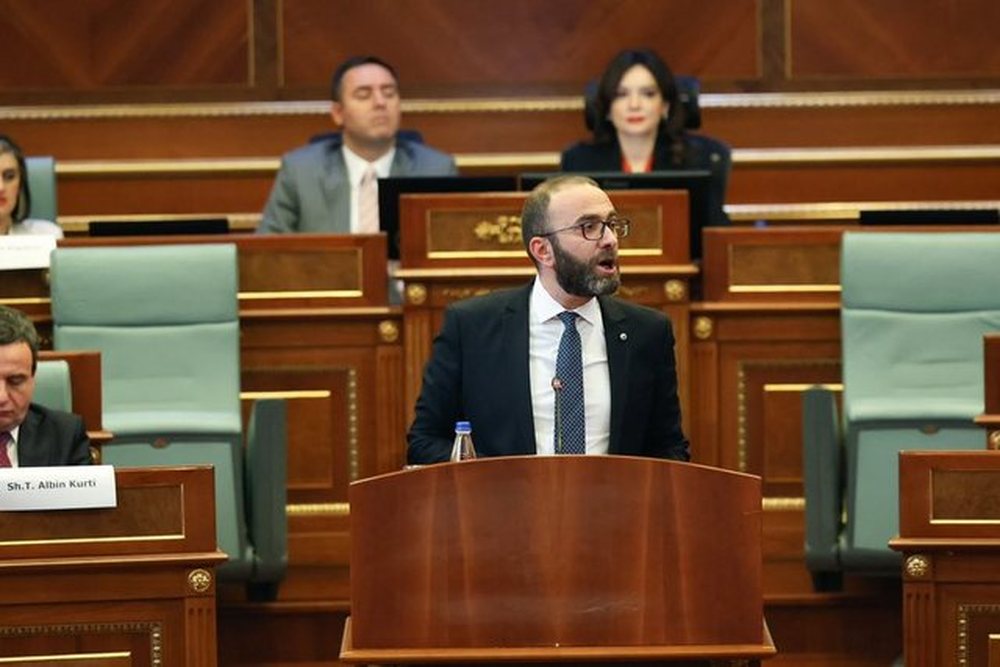 Bardhi zb&euml;rthen Ram&euml;n n&euml; Kosov&euml;: K&euml;shillat p&euml;r