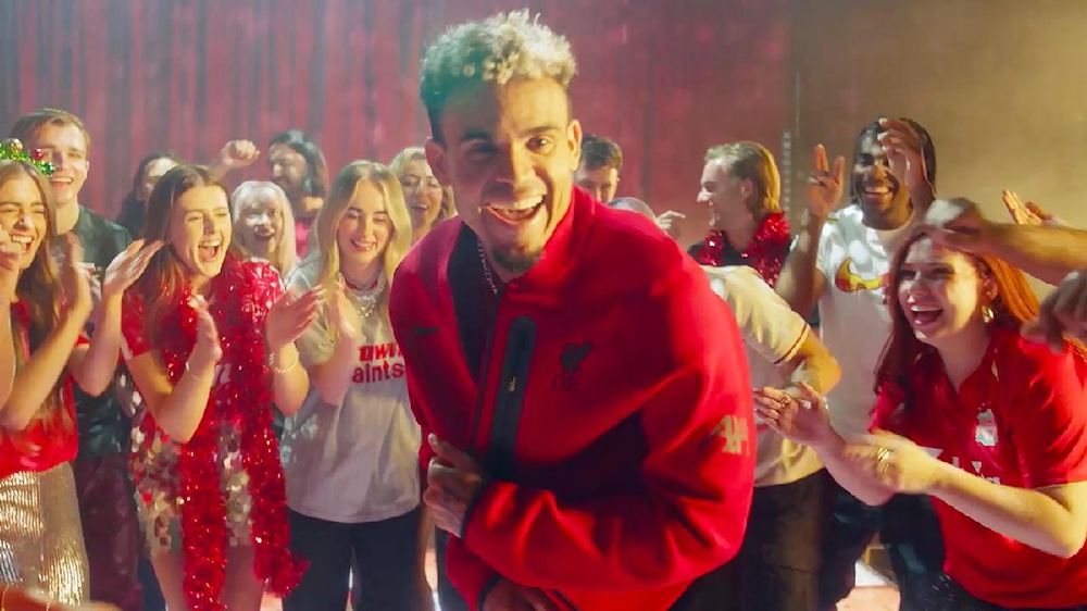 Festa e Krishtlindjes s&euml; Liverpool merr nj&euml; kthes&euml; t&euml; keqe: