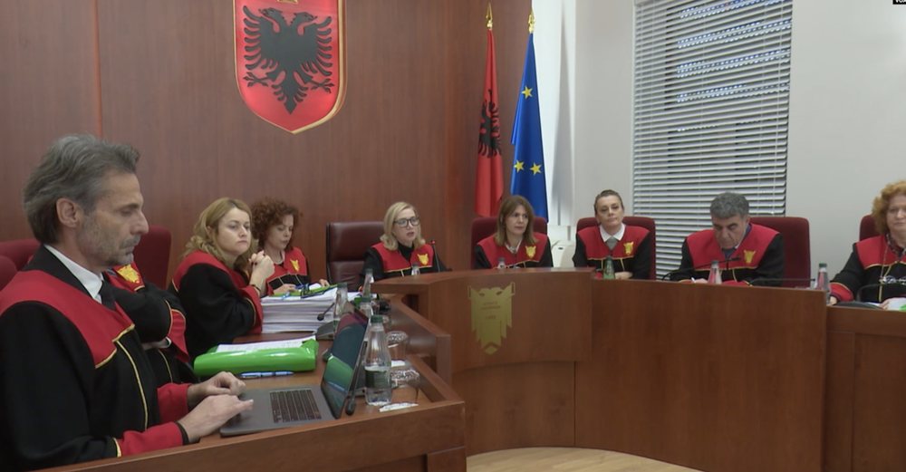 VOA: Bie k&euml;rkesa e biznesmenit Gjoka p&euml;r pavlefshm&euml;rin&euml; e