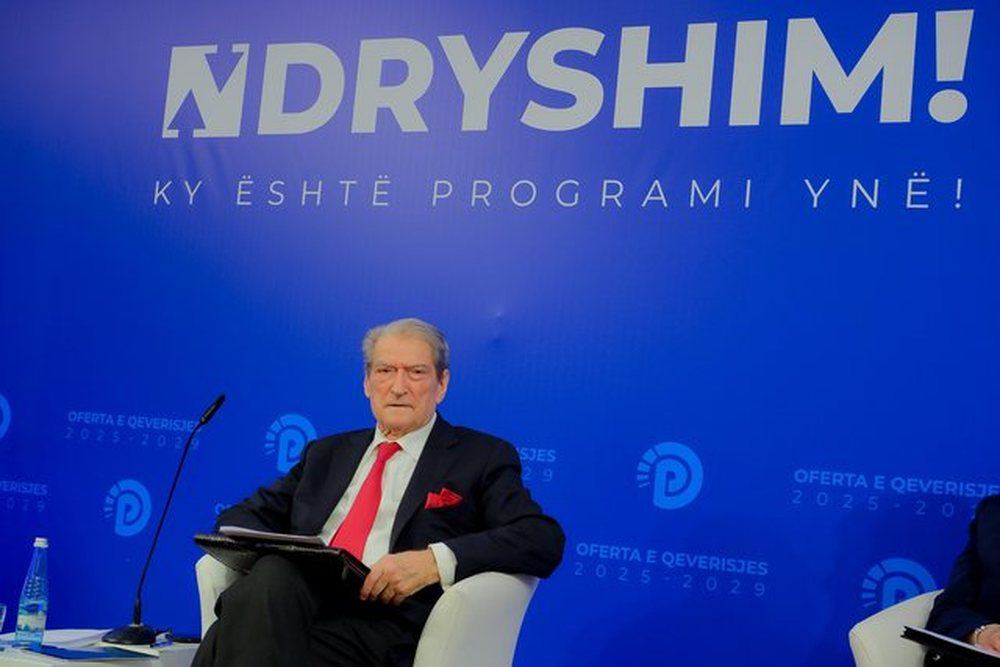 Berisha: Do heqim mesataren e hyrjes n&euml; universitet, 2000 &euro; pagat e
