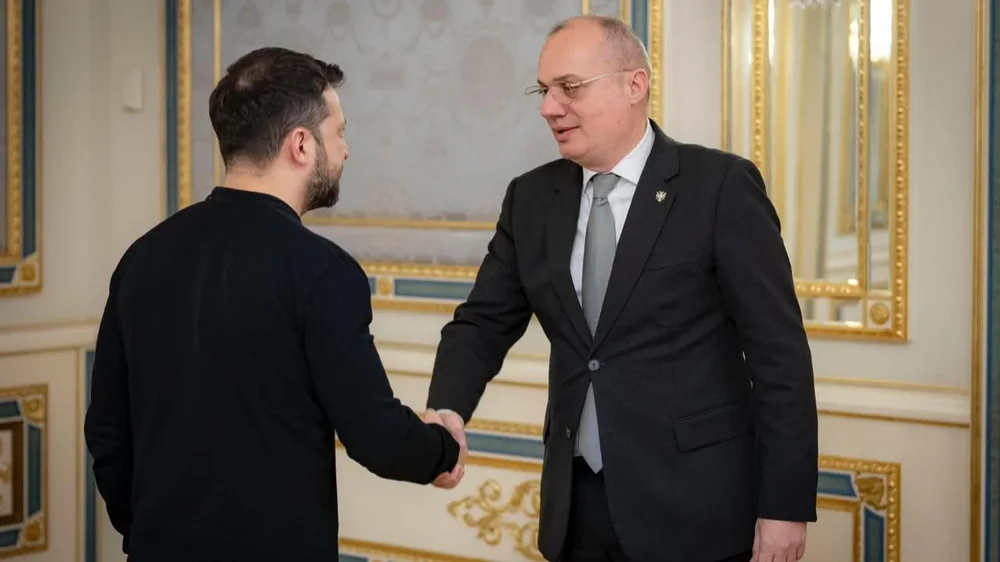 Igli Hasani takohet me Zelenskyn