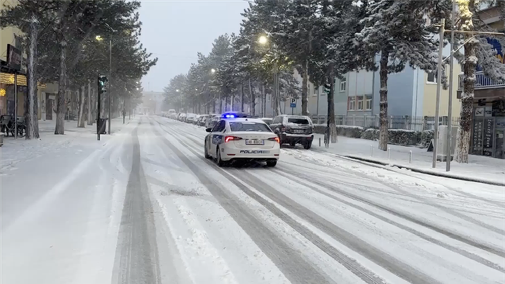 VOA: Veriu i Shqip&euml;ris&euml; p&euml;rfshihet nga temperaturat e ul&euml;ta