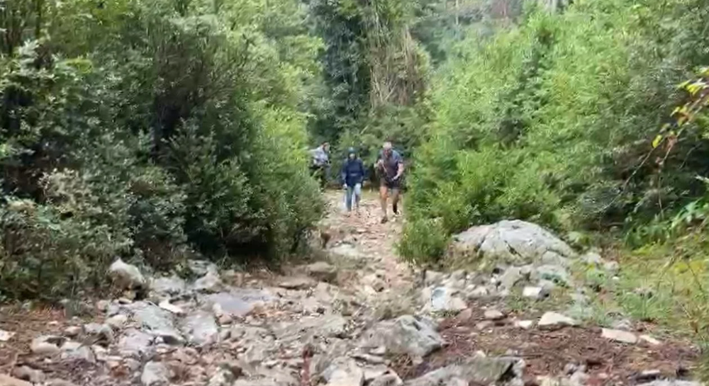 Nj&euml; turiste austriake bllokohet n&euml; Karaburun