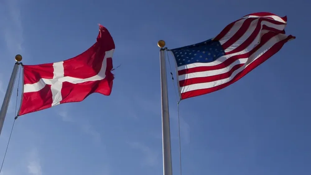 Tallja me Trump, mblidhen qindra mij&euml;ra firma q&euml; Danimarka t&euml;