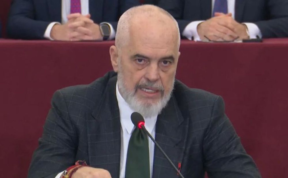Rama k&euml;rc&euml;non drejt&euml;sin&euml;/ Mos guxoni t&euml; m&euml; merrni