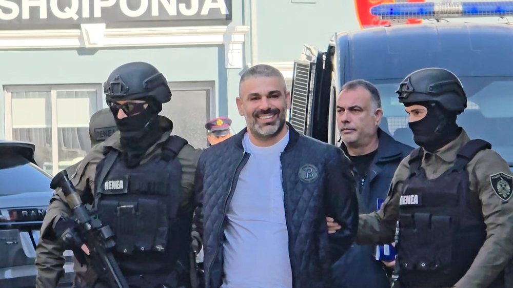 "RENEA e shtriu p&euml;rtok&euml;...", detaje nga arrestim i Safet