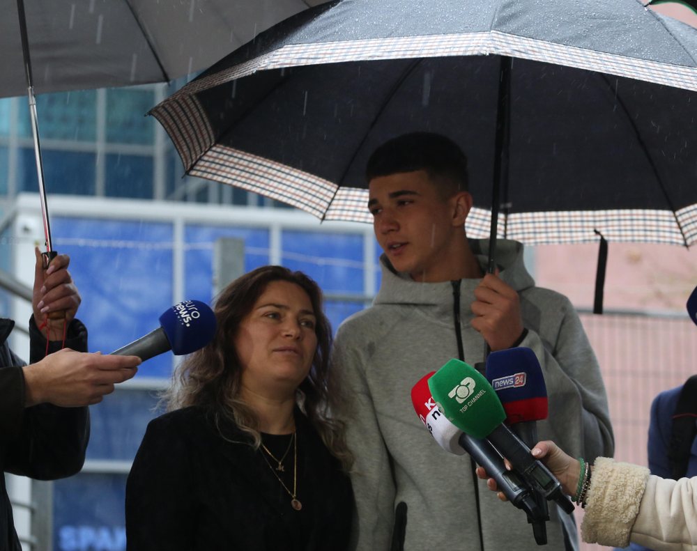 Shoku i Martin Canit i gatsh&euml;m t&euml; d&euml;shmoj&euml; n&euml;