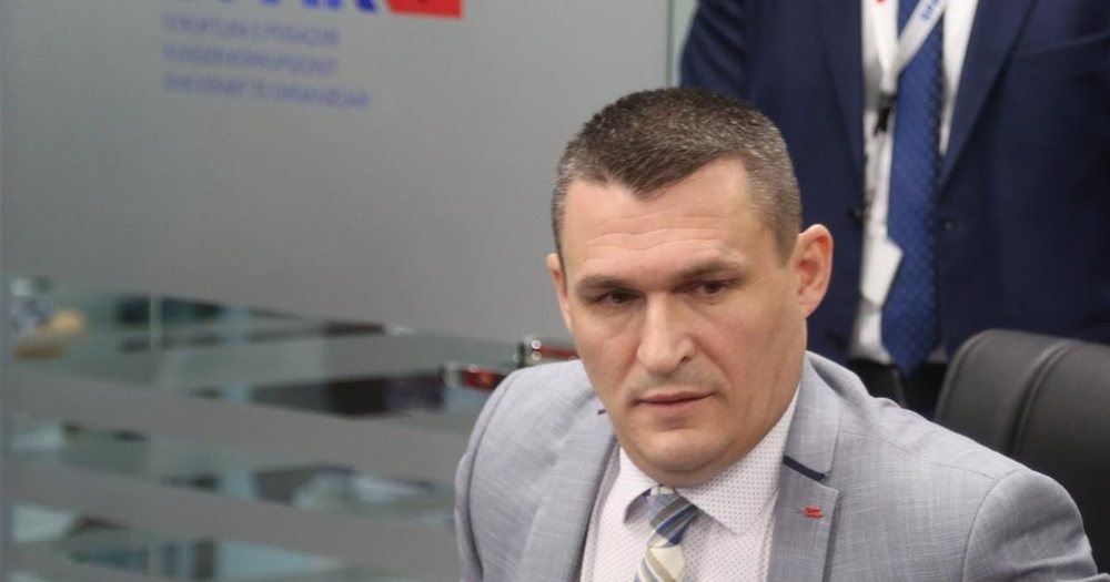 Pik&euml;pyetjet/ Kush e porositi vjedhjen n&euml; kompjuterin e Altin Dumanit?
