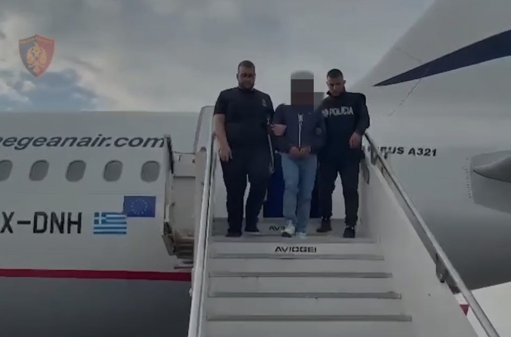 I d&euml;nuar p&euml;r plagosje, ekstradohet nga Greqia 39-vje&ccedil;ari