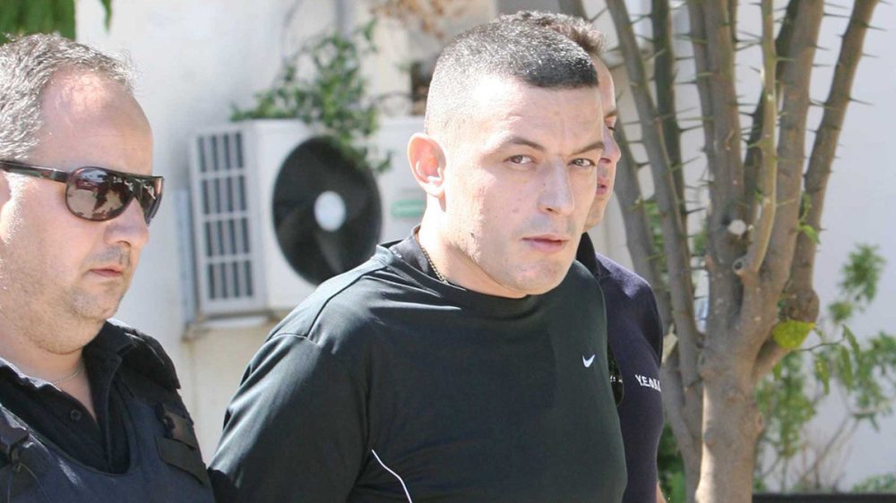&ldquo;Mbreti&rdquo; i arratisjeve Alket Rizai k&euml;rkon lirim me kusht nga