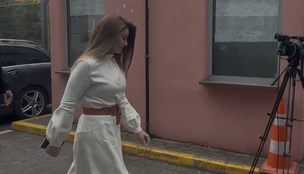 GJKKO vendosi sekuestrimin e 2 pasurive/ Ajola Xoxa b&euml;n rekus n&euml;
