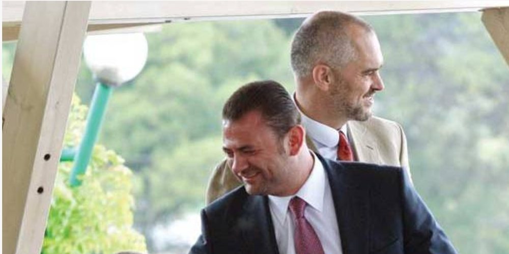 Shifrat/ N&euml;ndet&euml;sja e Tom Doshit del n&euml; sip&euml;rfaqe me 3