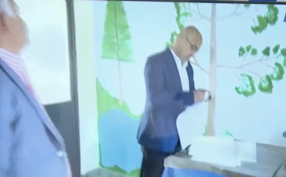 (VIDEO) Kapen flet&euml; votimi false n&euml; nj&euml; lokal n&euml; Elbasan