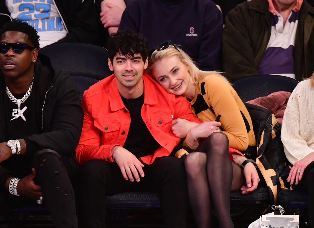 Sophie Turner b&euml;n paqe me Joe Jonas?