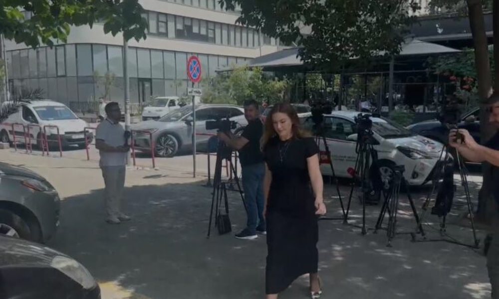 Ajola Xoxa paraqitet n&euml; SPAK