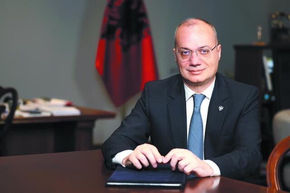 Lufta n&euml; Lindjen e Mesme/ Ministri Hasani: Evakuohen nga Izraeli 4