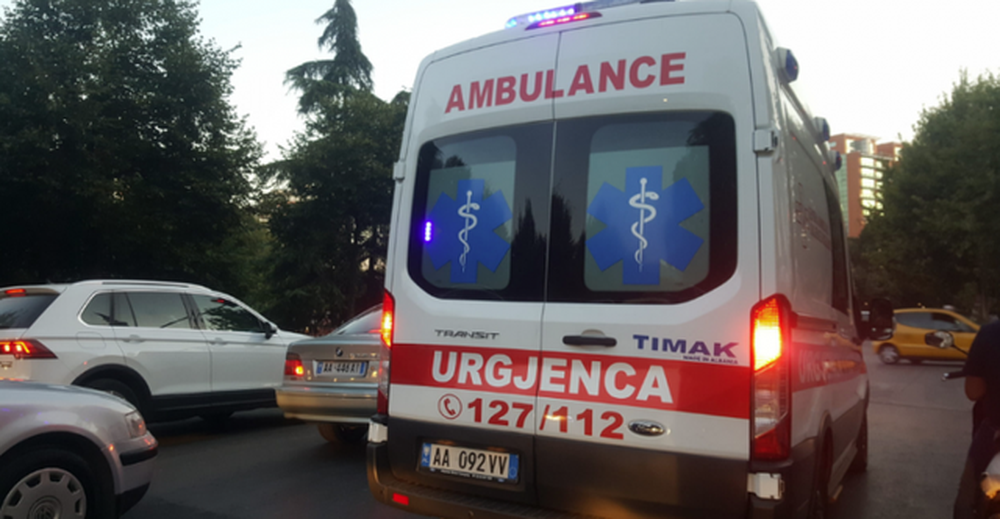 U aksidentua n&euml; vendin e pun&euml;s, 59-vje&ccedil;ari nd&euml;rron