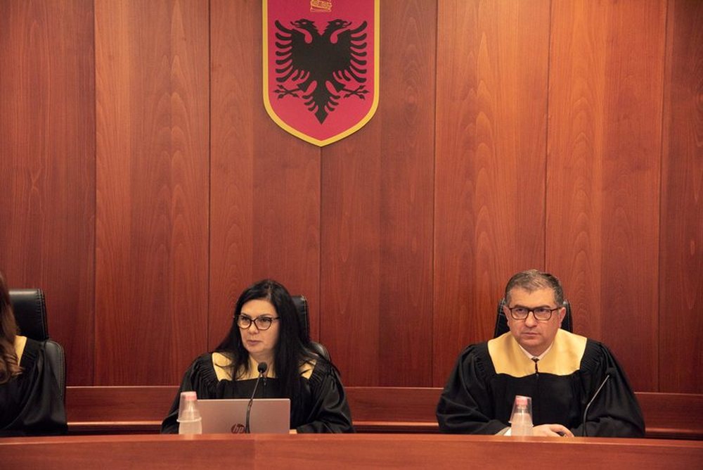 Dy q&euml;ndrimet e KPA p&euml;r pasurin&euml; e gjyqtares Saemira Hila