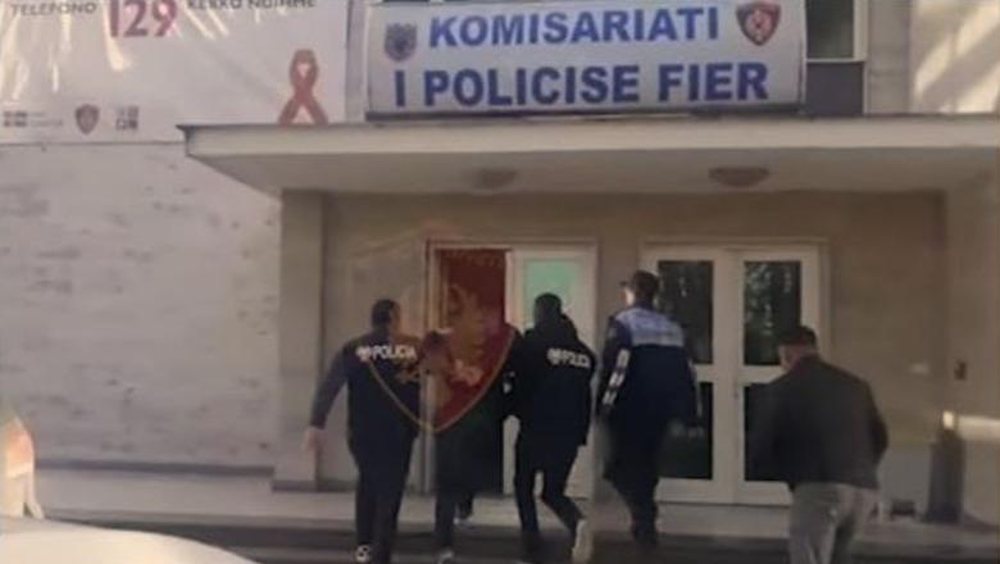 Shiste l&euml;nd&euml; narkotike n&euml; doza, pranga 30-vje&ccedil;arit n&euml;