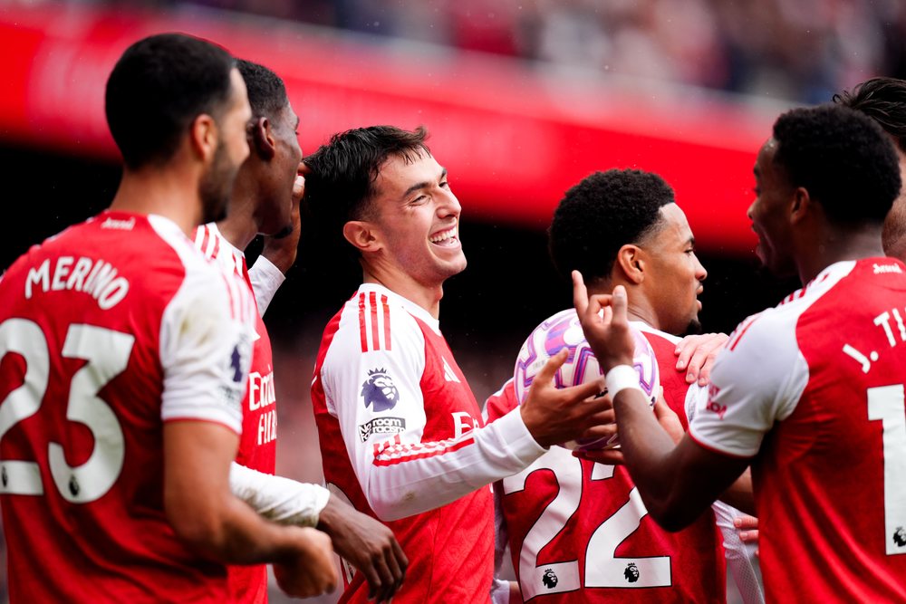 Arsenal b&euml;n tris, Gy&ouml;keres zhbllokohet: Postecoglou rr&euml;zohet