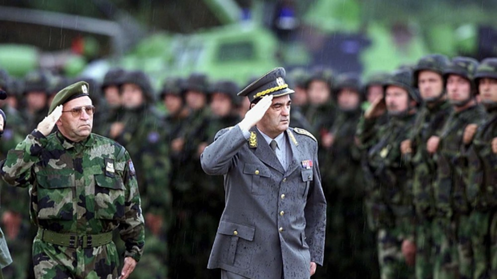 Vdes gjenerali fam&euml;keq serb, ishte d&euml;nuar p&euml;r krime lufte n&euml;