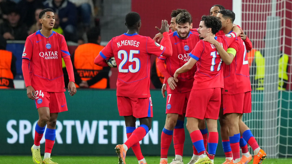 PSG, t&euml;rmet 7 ball&euml; n&euml; Leverkusen: Napoli p&euml;son 6 gola nga