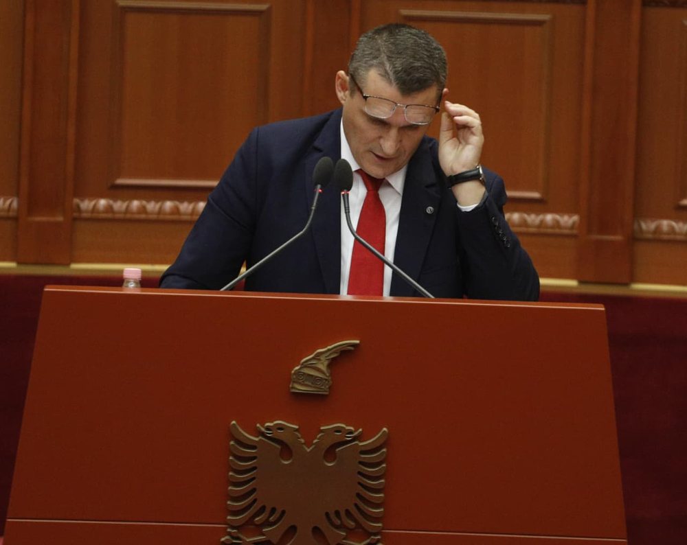 Dumani: Hetimi p&euml;r kryebashkiakun e Vaut t&euml; Dej&euml;s nisi para