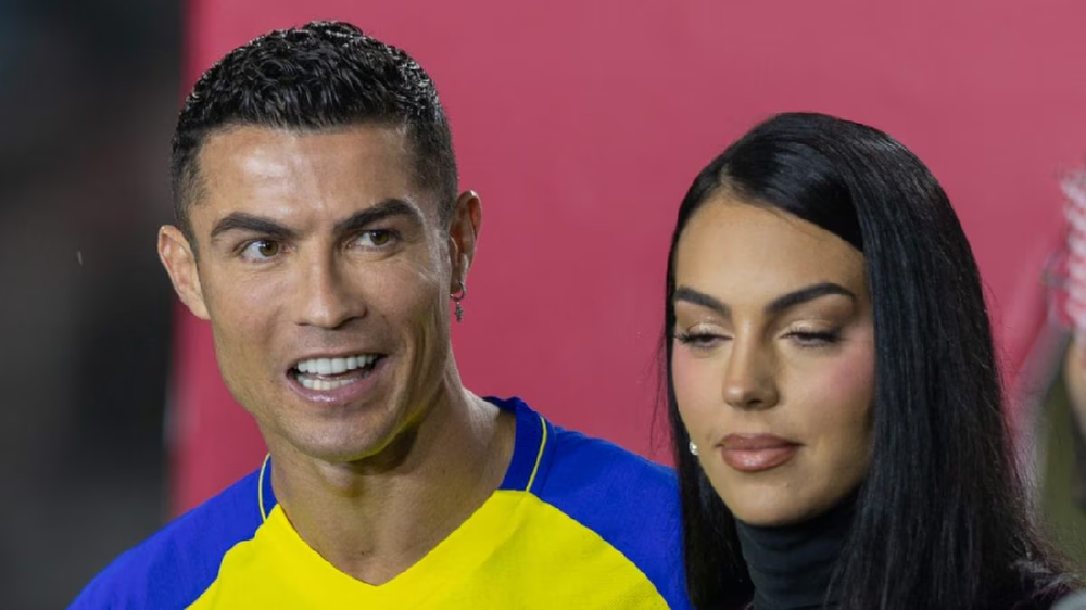 CR7 tregon pse Georgina &euml;sht&euml; gruaja e jet&euml;s: "Burrat nuk