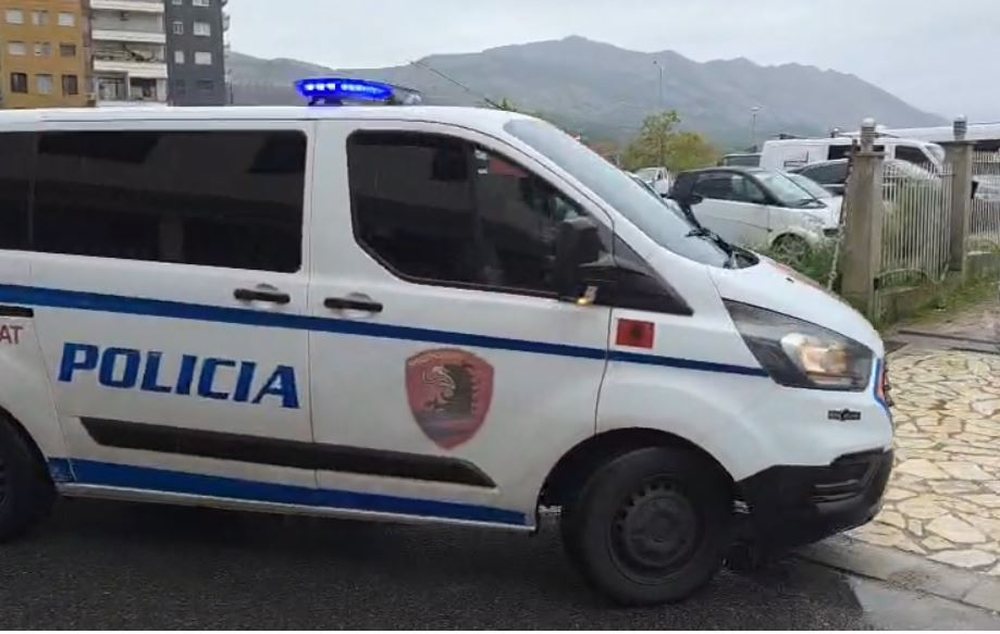 Planifikuan sulm terrorist, Gjykata l&euml; n&euml; qeli Erzen Uk&euml;n dhe