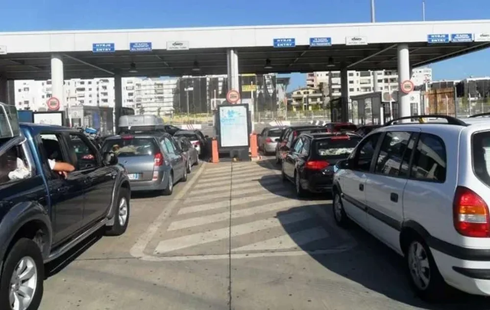 U kap me 12 mij&euml; euro t&euml; padeklaruara n&euml; Portin e Durr&euml;sit,