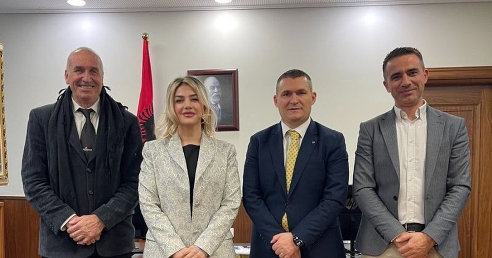 Dumani jep "leksione" n&euml; Kosov&euml;