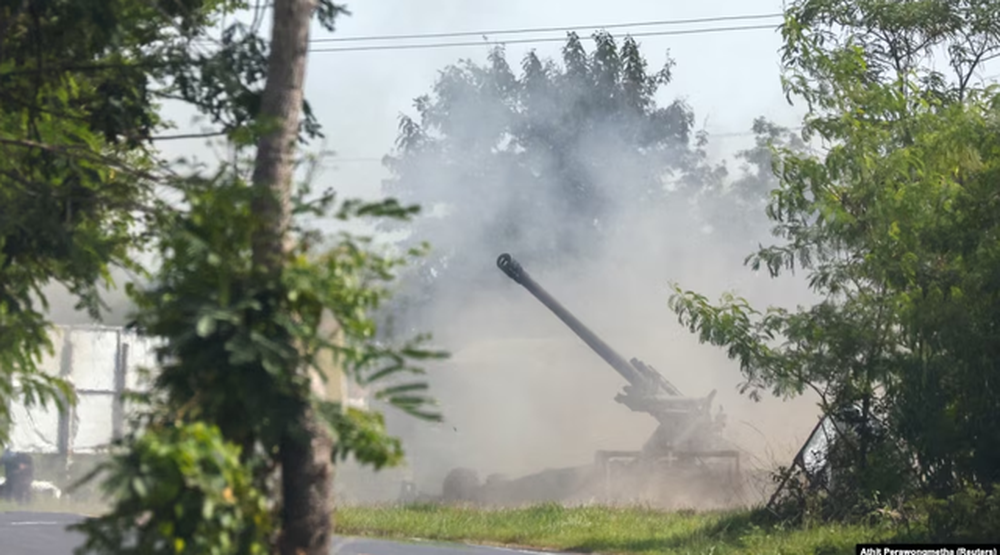 Tajlanda dhe Kamboxhia shk&euml;mbejn&euml; raketa, arm&euml;pushimi i Trump