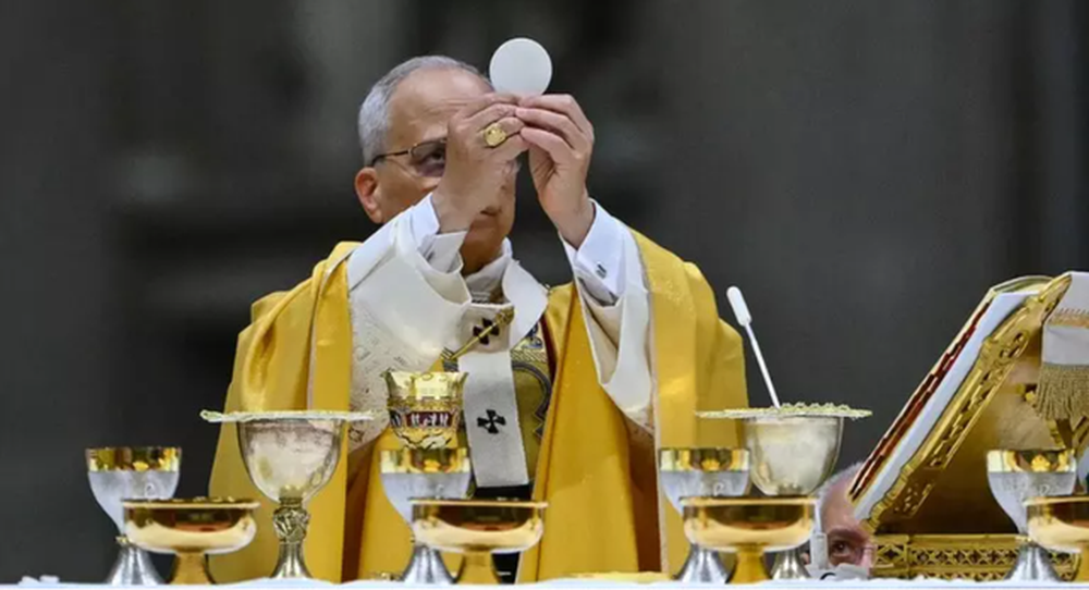Mesazhi i tij/ Papa Leo XIV kremton mesh&euml;n e par&euml; q&euml; nga zgjedhja