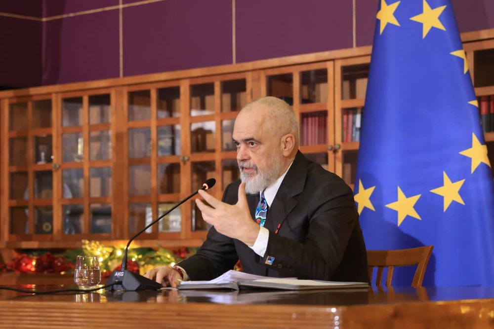 Rama del hapur kund&euml;r drejt&euml;sis&euml;: Jemi vendi m&euml; skandaloz i