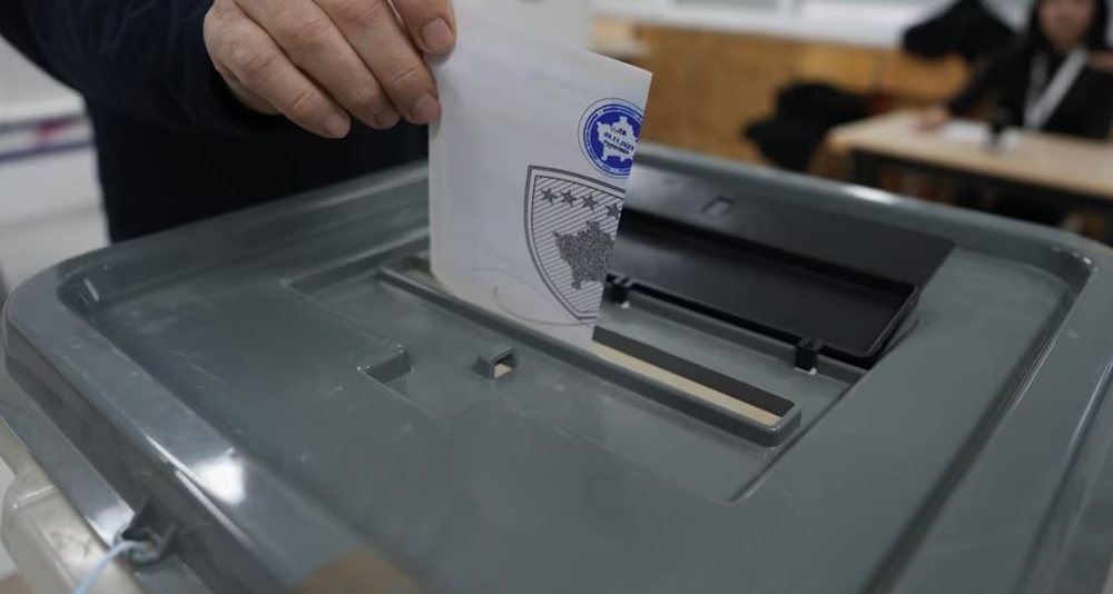 Mbyllet orari zyrtar i votimeve n&euml; zgjedhjet e parakohshme n&euml;