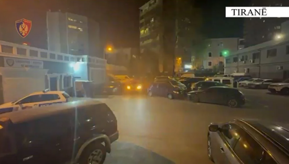 "E pi dhe vet&euml; p&euml;r qejf"/ Zbardhen p&euml;rgjimet e grupit