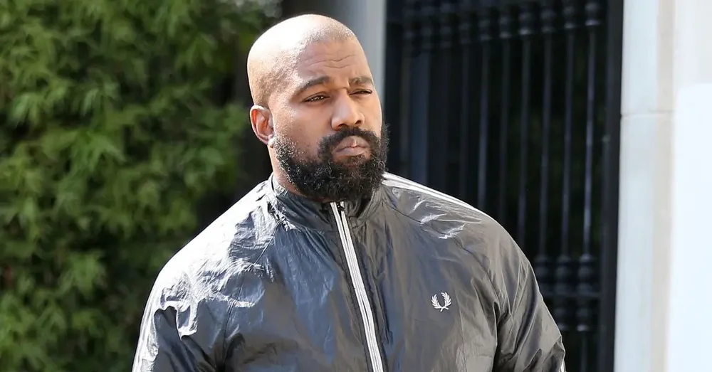 Kanye West nxit shqet&euml;sim tek fansat pas fotove me Censori