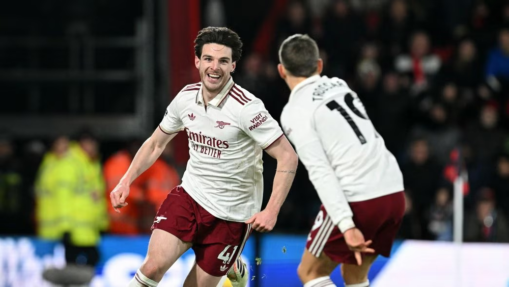 Arsenal p&euml;rmbys Bournemouth: dygol&euml;shi i Rice i d&euml;rgon +6 n&euml;