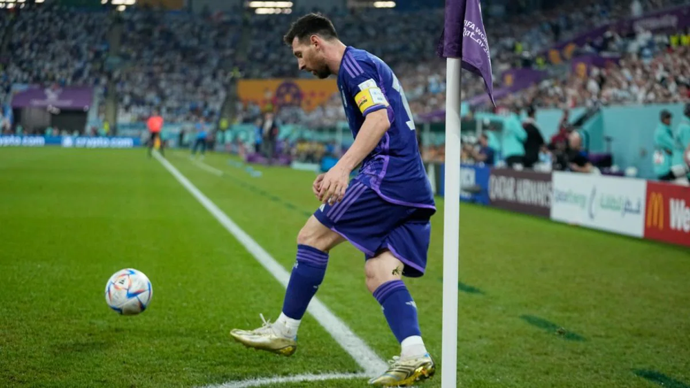 FIFA ndryshon rregullin p&euml;r goditjen e k&euml;ndit: m&euml; n&euml; fund,