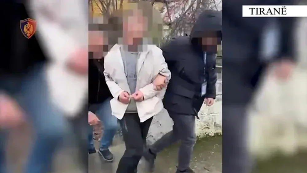 Grabiti supermarketin n&euml; Yzberisht, arrestohet 40-vje&ccedil;ari
